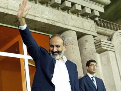 Yerevan.today: Armenia acting PM not greeted at ruling party's headquarters, citizens call him 'capitulator'