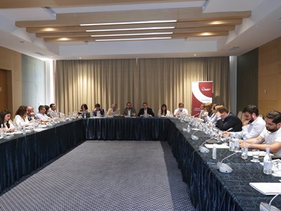 Տիգրան Ավինյանը Ծաղկաձորում գործարարների հետ մասնակցել է առանց փողկապների ձևաչափով հանդիպմանը