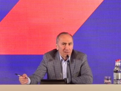 Կարող ենք Վանաձորը նոր շինհրապարակ սարքել. Ռոբերտ Քոչարյան