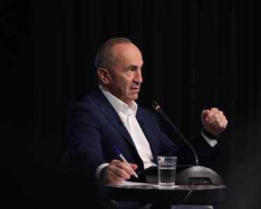 Ես կողմ եմ կիսանախագահական համակարգին, բայց հեշտ չի լինելու հետ գնալը. Ռոբերտ Քոչարյան