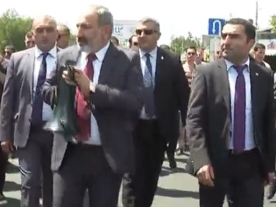 Աբովյանում Փաշինյանը իր հանդիպմանը ավտոբուսներով քաղաքացիների է տարել