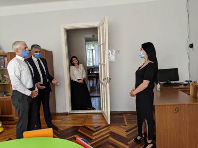 ՄԱԿ-ի մշտական համակարգողը հանդիպել է Արցախից տեղահանված ընտանիքների հետ