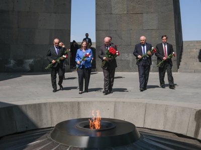 Acting US Assistant Secretary of State for European and Eurasian Affairs visits Armenian Genocide Memorial