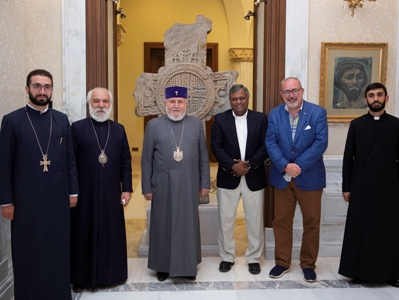 Catholicos of All Armenians receives representatives of Catholic Near East Welfare Association