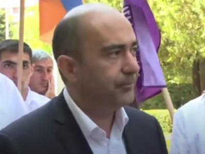 Bright Armenia Party holds march of solidarity in Yerevan