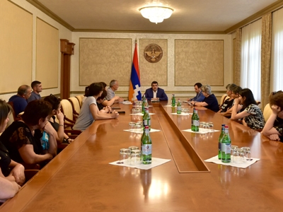 Արայիկ Հարությունյանն ընդունել է 44-օրյա պատերազմի ժամանակ անհայտ կորած զինծառայողների մի խումբ հարազատների