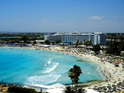 Cyprus authorities change rules of entry for tourists
