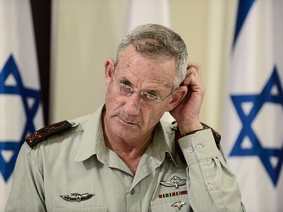 Israel defense minister offers to assist Lebanon