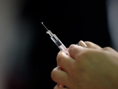 Власти Австралии в сентябре начнут вакцинировать от коронавируса граждан моложе 40 лет
