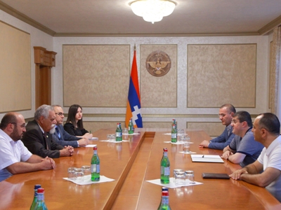 Արցախի նախագահն ընդունել է Ռամկավար ազատական կուսակցության պատվիրակությանը