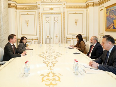 Նիկոլ Փաշինյանն ընդունել է Ֆրանսիայի արտակարգ և լիազոր դեսպան Ժոնաթան Լաքոթին