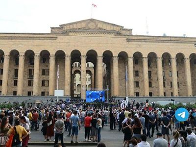Վրաստանում վարչապետի տան հարեւանությամբ բողոքի ակցիա է անցկացվել