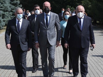 European Council President visits Armenian Genocide Memorial in Yerevan