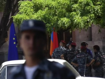 Adjacent areas closed off before European Council President leaves Armenia government building