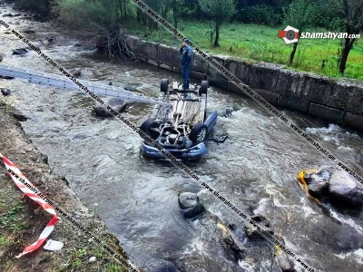 33-ամյա վարորդը Opel-ով գլխիվայր հայտնվել է Աղստև գետում (ֆոտո)