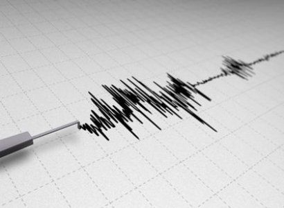 Magnitude 5.7 quake hits Iran's Fars Province