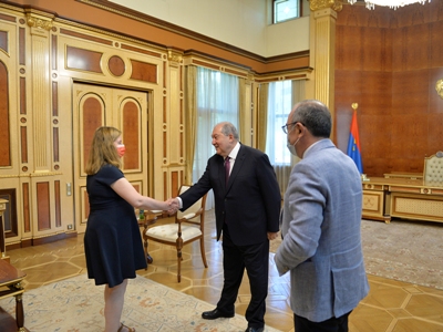 Armenia President: We underscore deepening of cooperation with both EU, France