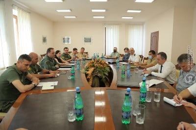 Ռազմական կցորդներին ներկայացվել է Երասխի հատվածում Ադրբեջանի զինուժի ձեռնարկած սադրիչ գործողությունները