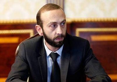«Հրապարակ». Արարատ Միրզոյանը ցանկանում է «թռնել» թիմից. Իսկ Վաղարշակ Հարությունյանի հարցում պլանները փոխվել են