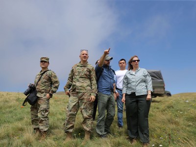 US Ambassador to Armenia visits Armenian-Azerbaijani border