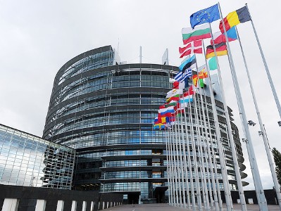 Европарламентарии осудили претензии Азербайджана на территории Армении