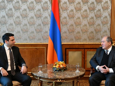 Արմեն Սարգսյանը շնորհավորել է Ալեն Սիմոնյանին