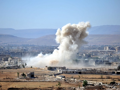 Bus with soldiers blows up in Damascus