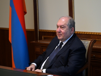 Armen Sarkissian congratulates Uruguay President on his birthday