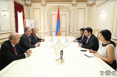 Спикер парламента Армении и представители партии «Гнчакян» обсудили послевоенную ситуацию в стране