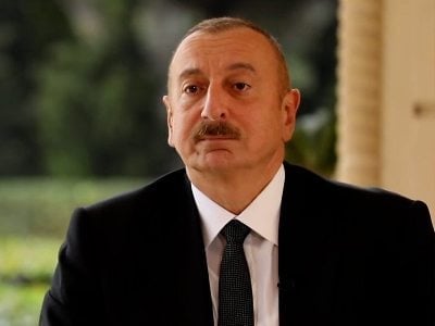 Алиев рассчитывает, что Россия перестанет поставлять оружие Армении