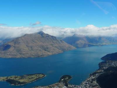 Eighth mysterious continent hidden under New Zealand?