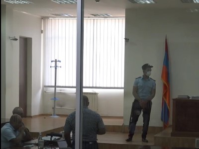 Քոչարյանի եւ Գեւորգյանի գործով դատարանը հետաձգեց ՍԴ դիմելու եւ գործը կասեցնելու միջնորդությունների քննարկումը