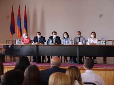 Առաջին դասարանցիների համար ուստարին կմեկնարկի օգոստոսի 31-ին
