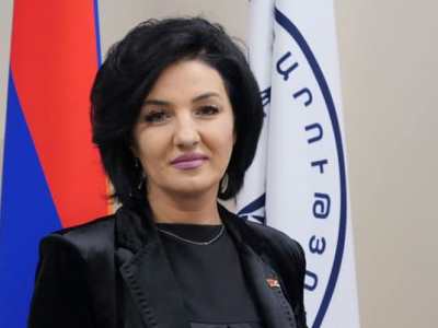 ՔՊ-ական պատգամավորներն Արցախում գողեգող և շատ վախեցած են ման գալիս. Մետաքսե Հակոբյան