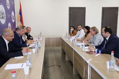 ԲԴԽ անդամները հանդիպել են ՄԱԿ-ի փախստականների հարցերով գրասենյակի ներկայացուցիչների հետ