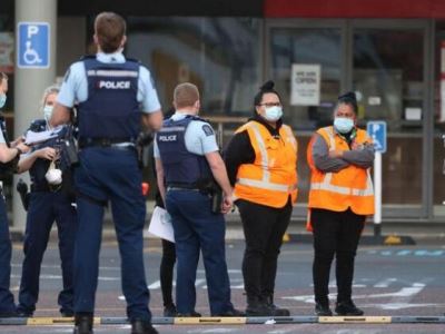 7 injured in New Zealand supermarket knife attack