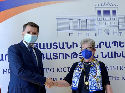 ԵՄ-ն կշարունակի տրամադրել մեծածավալ աջակցութուն՝ դատաիրավական ոլորտի բարեփոխումներին․ ԵՄ դեսպանը՝ Կարեն Անդրեասյանին