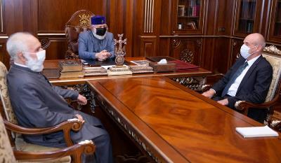Catholicos of All Armenians meets with outgoing Ambassador of Germany to Armenia