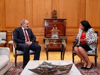 Armenia PM meets with Georgia President