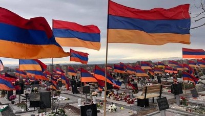 «Փաստ». Ինչպե՞ս են համադրվում «գունագեղ տոնակատարություն» և «ի հիշատակ» բառերը
