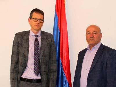 Սյունիքի մարզպետը հանդիպել է Հայաստանում ԱՄՆ նորանշանակ փոխդեսպանի հետ