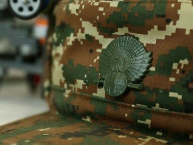 СК: Тело военнослужащего обнаружено в мастерской военного городка одной из воинских частей Минобороны Армении