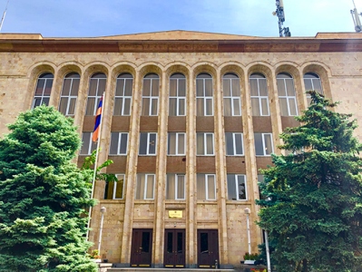 6 համայնքների նախկին և գործող ղեկավարների դիմումների գործով քննությունը հետաձգվեց