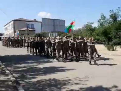 Азербайджанцы отметили военным шествием в оккупированном Шуши годовщину резни армян в Баку