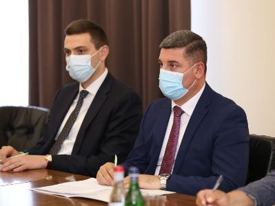 Министр территориального управления и инфраструктур Армении и посол Литвы обсудили вопросы сотрудничества