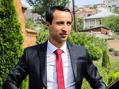 Помощник Пашиняна увидел «провокаторов» в бывших коллегах своего начальника