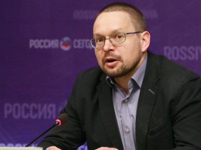 Բաքուն կարծում է, որ ԵԱՏՄ-ին կամ ՀԱՊԿ-ին անդամակցելով՝ զիջում է անում Մոսկվայի համար, ինչը ամենեւին այդպես չէ. փորձագետ