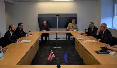 Armenia FM, EU High Representative for Foreign Affairs and Security Policy discuss Karabakh peace process