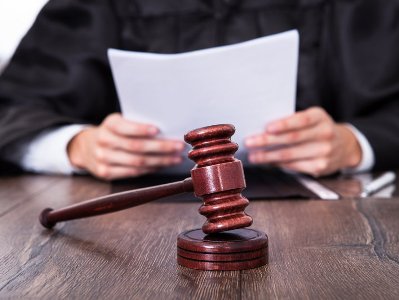 По решению суда, армянин, напавший на консульство Турции во Франции, помещен под домашний арест