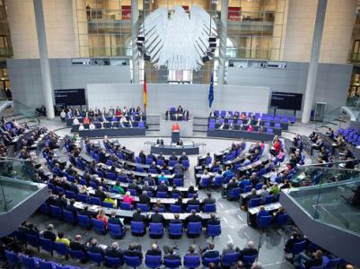 В немецкий парламент впервые войдет женщина-трансгендер